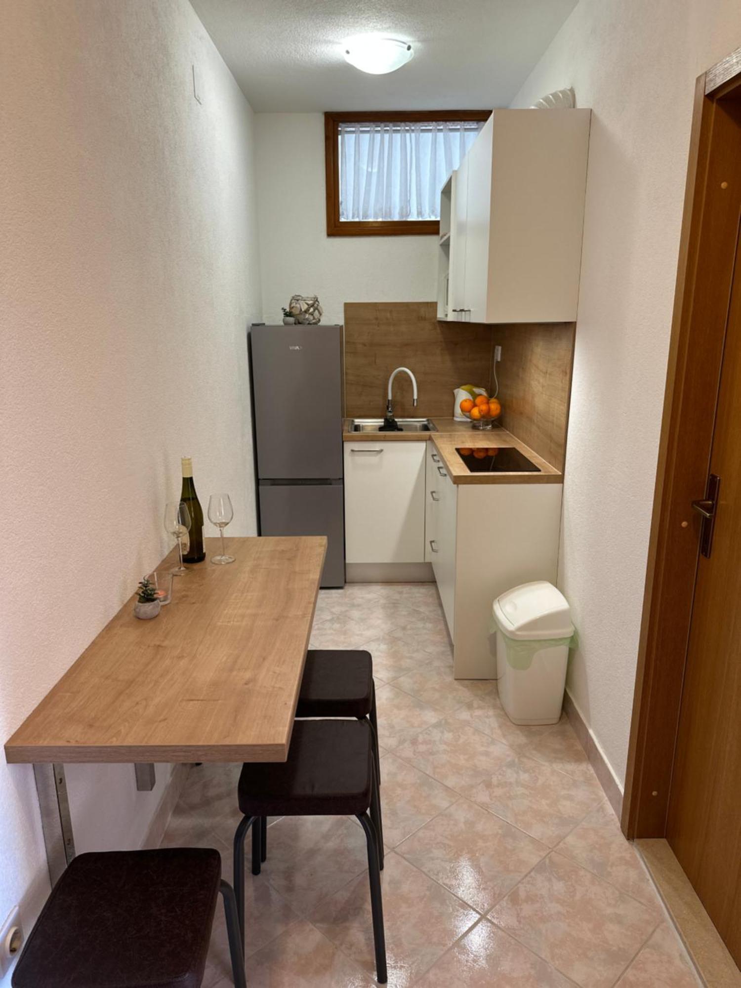 Apartmani Jurica I Ankica Brela Eksteriør bilde